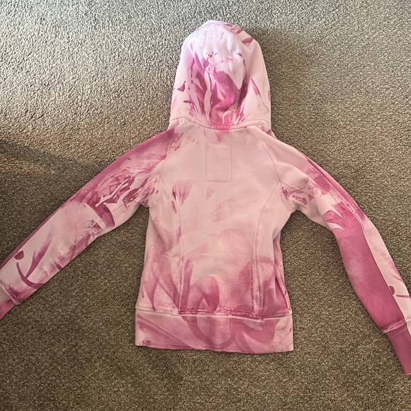 Lululemon scuba hoodie special edition - Picture 4 of 4